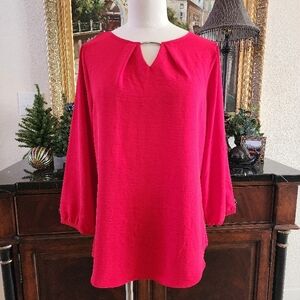 NWT- Elegant Red Women's Top!!🌲❤️